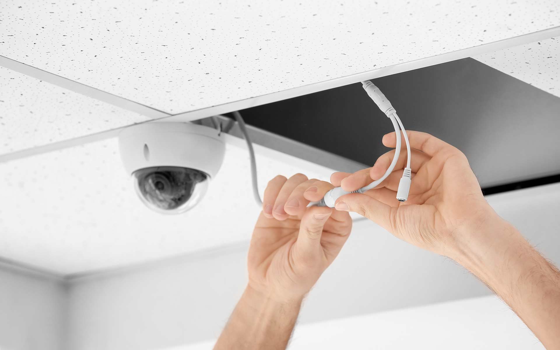 A2B Electrical's electricians can wire up CCTV cameras for properties in St Pancras and the local area. 